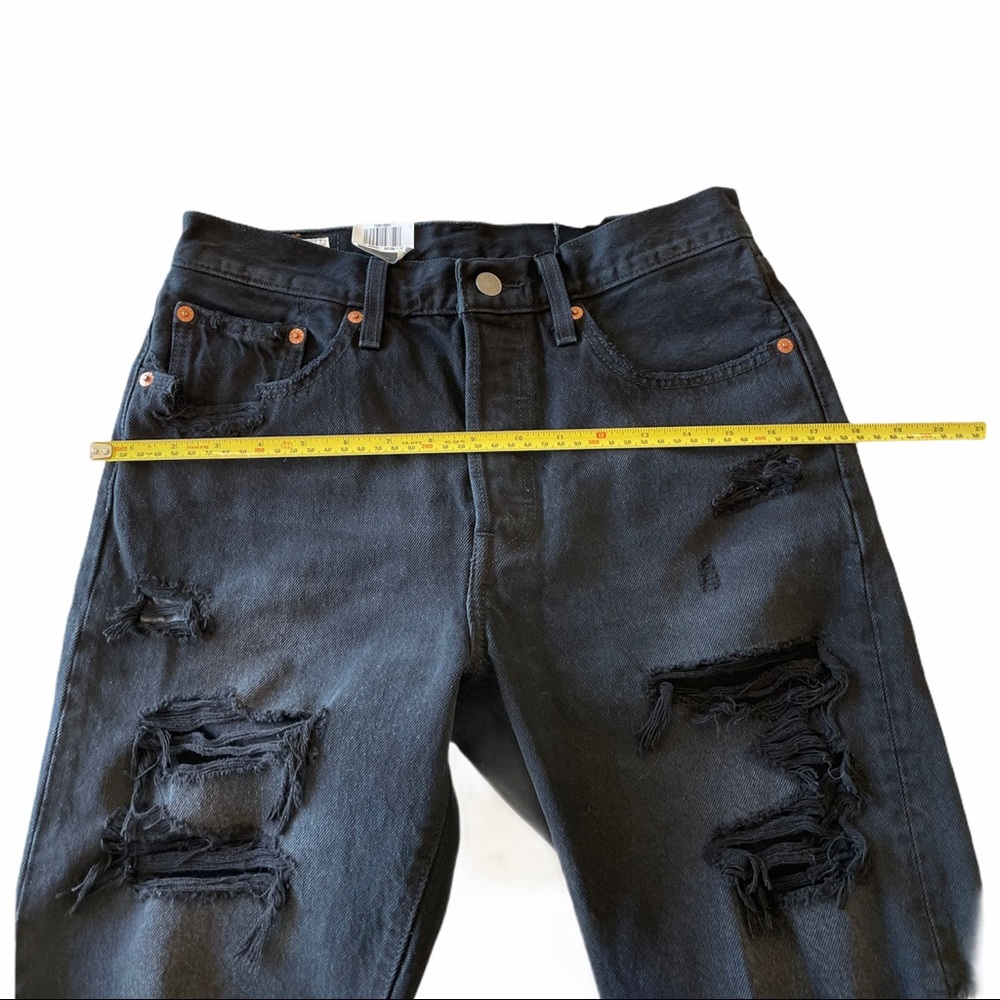 Levi’s High Rise Slouch Jean Short - Picture 8 of 8